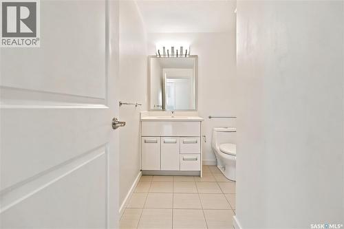 206 1510 Neville Drive, Regina, SK - Indoor Photo Showing Bathroom