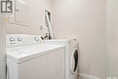 206 1510 Neville Drive, Regina, SK - Indoor Photo Showing Laundry Room