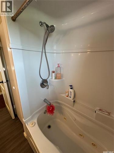 9005 5Th Street, Rosthern, SK - Indoor Photo Showing Bathroom