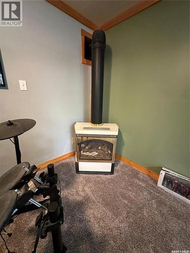 9005 5Th Street, Rosthern, SK - Indoor