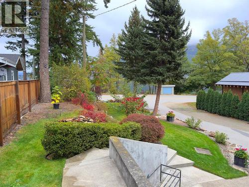 2428 Blind Bay Road, Blind Bay, BC - Outdoor