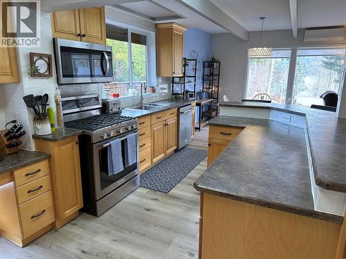 2428 Blind Bay Road, Blind Bay, BC - Indoor Photo Showing Kitchen With Double Sink