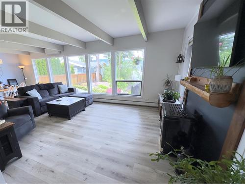 2428 Blind Bay Road, Blind Bay, BC - Indoor