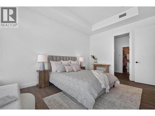 Third bedroom with an ensuite - 3800 Capozzi Road Unit# Ph2, Kelowna, BC - Indoor Photo Showing Bedroom