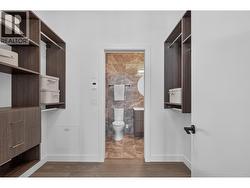 Third bedroom closet/ensuite - 