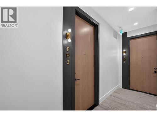 Penthouse hallway - 3800 Capozzi Road Unit# Ph2, Kelowna, BC - Indoor Photo Showing Other Room