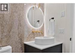 Powder room for guests - 