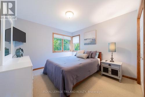 73437 Sandy Beach Road, Bluewater (Hay), ON - Indoor Photo Showing Bedroom