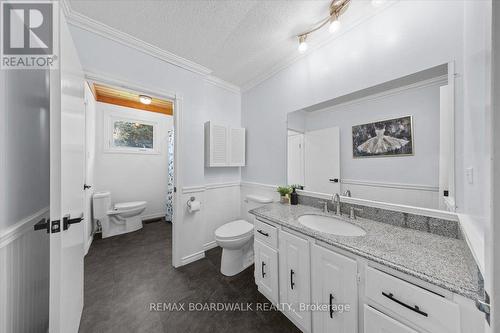 201 Linda Loop, Ottawa, ON - Indoor Photo Showing Bathroom
