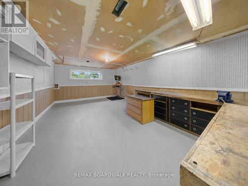 201 Linda Loop, Ottawa, ON - Indoor Photo Showing Other Room