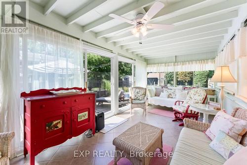 3279 Saint Patrick Avenue, Niagara Falls (Stamford), ON - Indoor Photo Showing Other Room