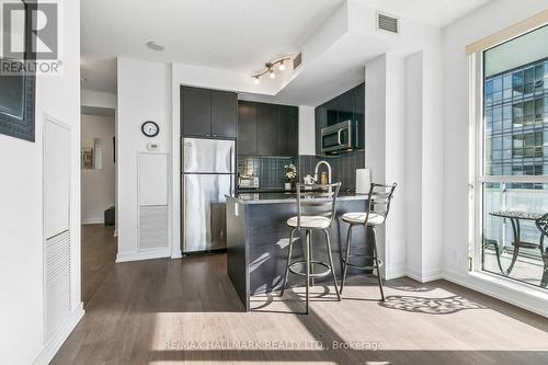 1212 - 98 Lillian Street, Toronto, ON - Indoor Photo Showing Kitchen