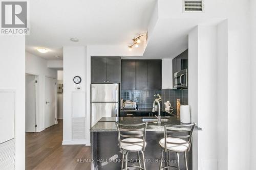 1212 - 98 Lillian Street, Toronto, ON - Indoor