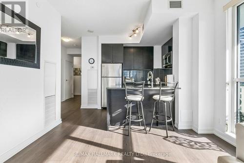 1212 - 98 Lillian Street, Toronto, ON - Indoor Photo Showing Other Room