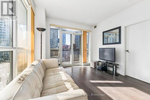 1212 - 98 Lillian Street, Toronto, ON - Indoor Photo Showing Living Room