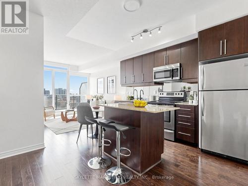 1029 - 2885 Bayview Avenue, Toronto, ON - Indoor Photo Showing Kitchen