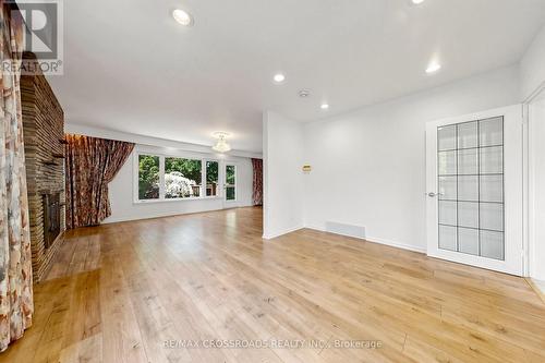 15 Alamosa Drive, Toronto, ON - Indoor
