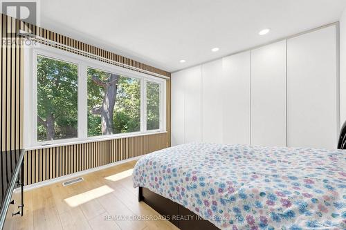 15 Alamosa Drive, Toronto, ON - Indoor Photo Showing Bedroom
