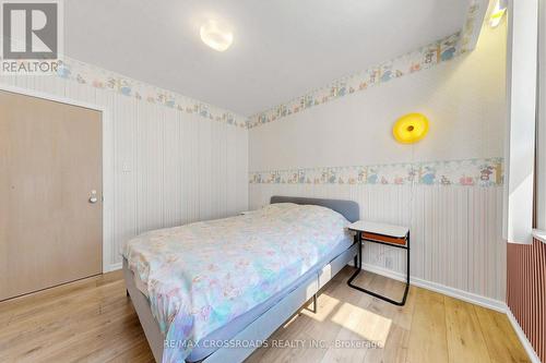15 Alamosa Drive, Toronto, ON - Indoor Photo Showing Bedroom