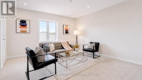 879 Plum Place, Milton, ON - Indoor Photo Showing Other Room