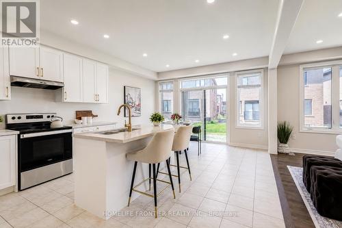 879 Plum Place, Milton, ON - Indoor Photo Showing Kitchen With Double Sink