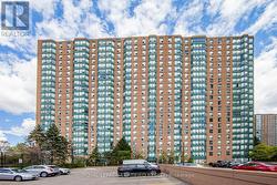 1605 - 135 HILLCREST AVENUE Mississauga, ON L5B 4B1