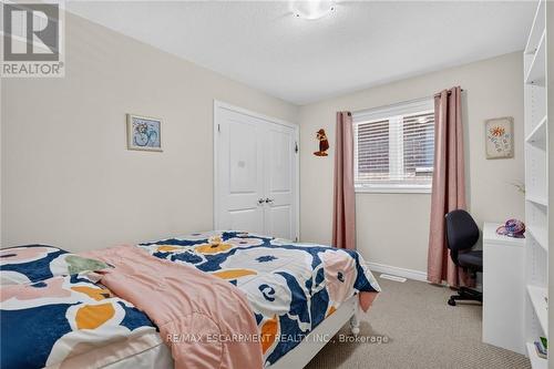 149 Dennis Drive, West Lincoln, ON - Indoor Photo Showing Bedroom