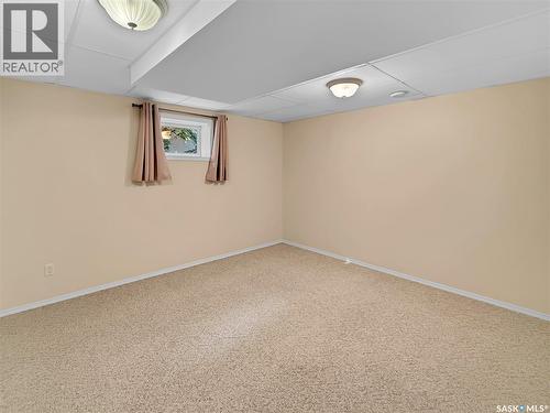 72 3Rd Avenue W, Metinota, SK - Indoor Photo Showing Other Room