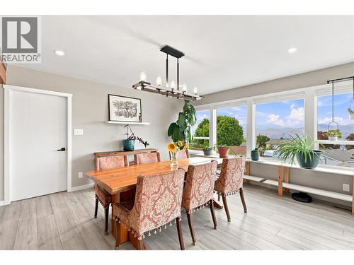 468 Grandview Terrace, Kamloops, BC - Indoor Photo Showing Dining Room