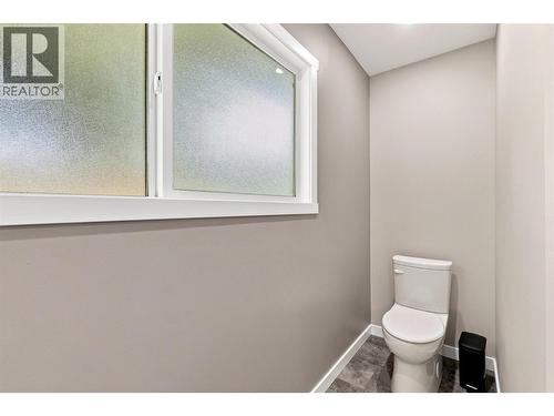 468 Grandview Terrace, Kamloops, BC - Indoor Photo Showing Bathroom