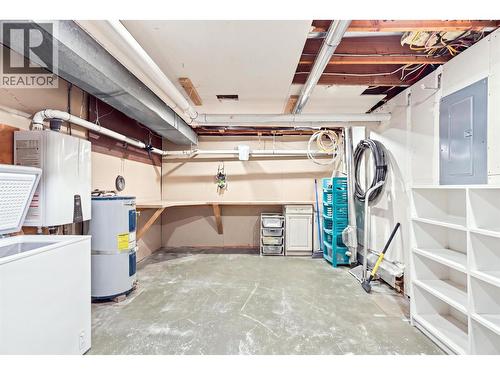 Some items virtually removed - 468 Grandview Terrace, Kamloops, BC - Indoor Photo Showing Garage