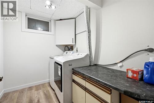 130 Flavelle Crescent, Saskatoon, SK - Indoor Photo Showing Laundry Room