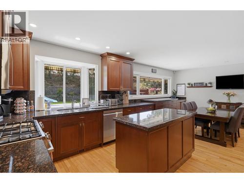 779 Gleneagles Drive, Kamloops, BC - Indoor