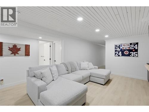 779 Gleneagles Drive, Kamloops, BC - Indoor