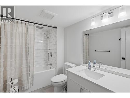 779 Gleneagles Drive, Kamloops, BC - Indoor Photo Showing Bathroom