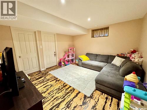 18 1600 Muzzy Drive, Prince Albert, SK - Indoor