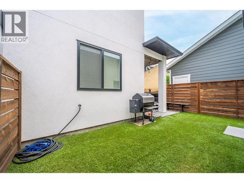 1929 Ethel Street, Kelowna, BC - Outdoor With Exterior