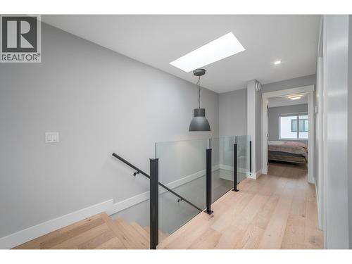 1929 Ethel Street, Kelowna, BC - Indoor Photo Showing Other Room