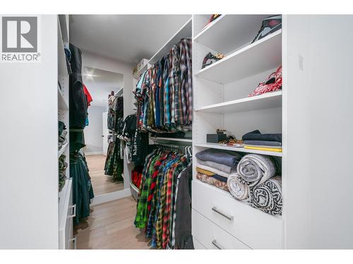 1929 Ethel Street, Kelowna, BC - Indoor With Storage