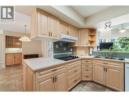 151 25 Street Ne, Salmon Arm, BC - Indoor Photo Showing Kitchen With Double Sink