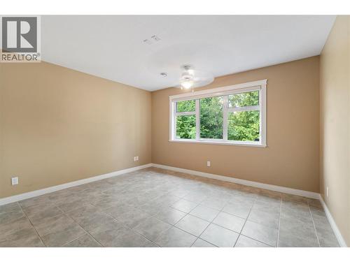 151 25 Street Ne, Salmon Arm, BC - Indoor Photo Showing Other Room