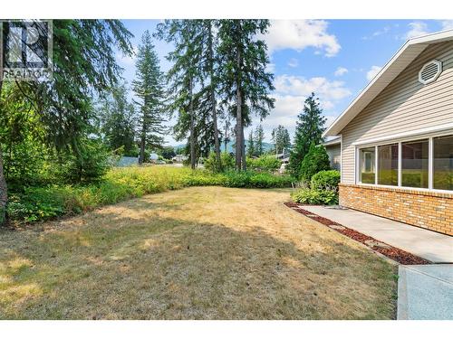 151 25 Street Ne, Salmon Arm, BC - Outdoor