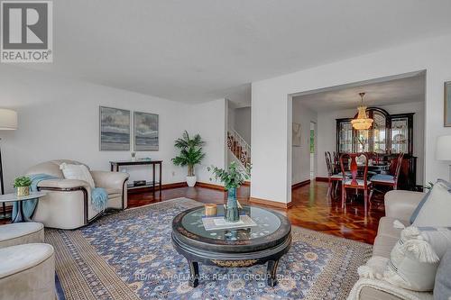 1950 Ludgate Crescent, Ottawa, ON - Indoor Photo Showing Living Room