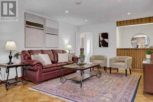 1950 Ludgate Crescent, Ottawa, ON - Indoor Photo Showing Living Room