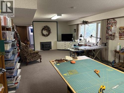 404 N Birch Avenue, 100 Mile House, BC - Indoor With Fireplace