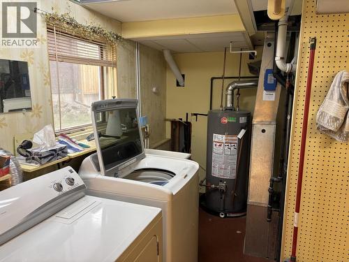 404 N Birch Avenue, 100 Mile House, BC - Indoor Photo Showing Laundry Room