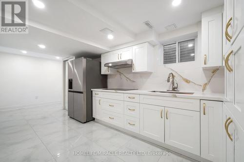70 Cockburn Drive, Toronto, ON - Indoor Photo Showing Kitchen