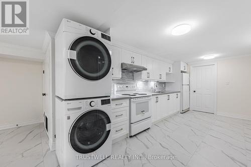 C - 90 GALT AVENUE , Toronto, Ontario M4M 2Z3 3
