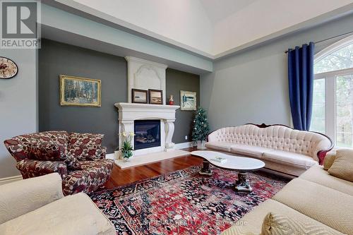 19 Wolf Run Court, Whitchurch-Stouffville, ON - Indoor Photo Showing Living Room With Fireplace