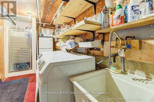 1583 Otterby Road, Mississauga, ON - Indoor Photo Showing Laundry Room